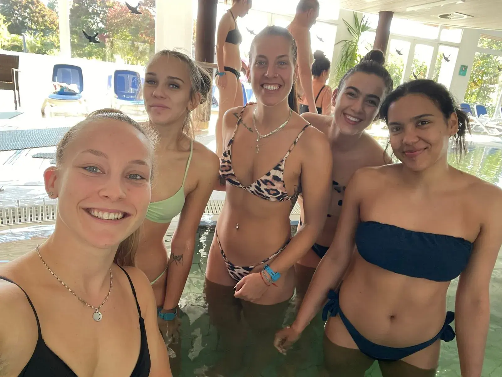 IRÁNY AZ ÉLMÉNYFÜRDŐ!