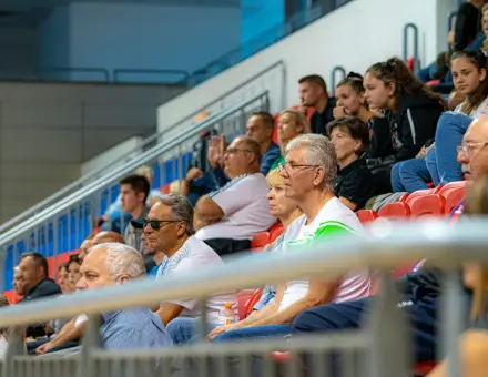 TÉVÉS HAZAI MECCSEL KEZDÜNK