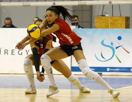 RALITSA: HARMADIK IDÉNYÉBEN IS DUPLÁZNA