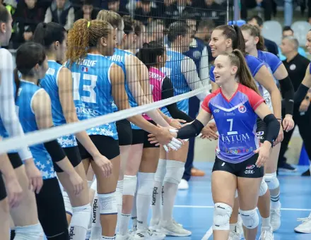 JÖN A VISSZAVÁGÓ!