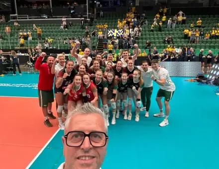 DÖNTŐBEN A VÁLOGATOTT