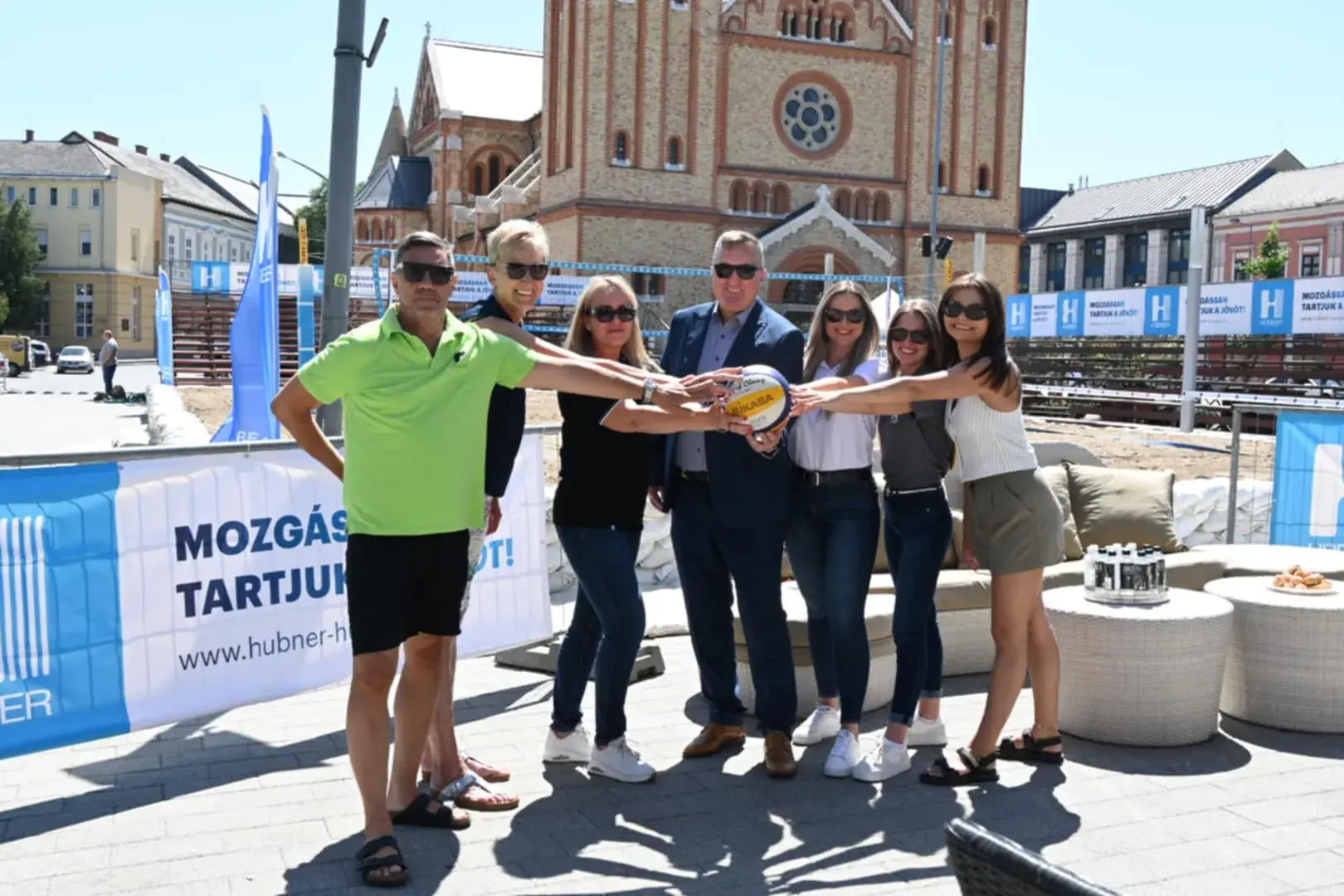 FÓKUSZBAN A STRANDRÖPLABDA!