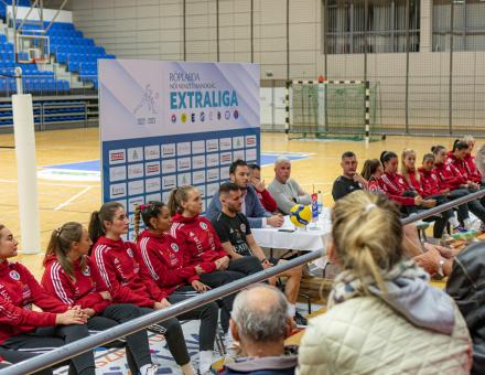 HIVATALOSAN IS MEGKEZDTE A SZEZONT A CSAPAT