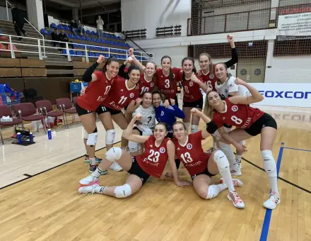 GYŐZELEM A BAJNOKI RAJTON