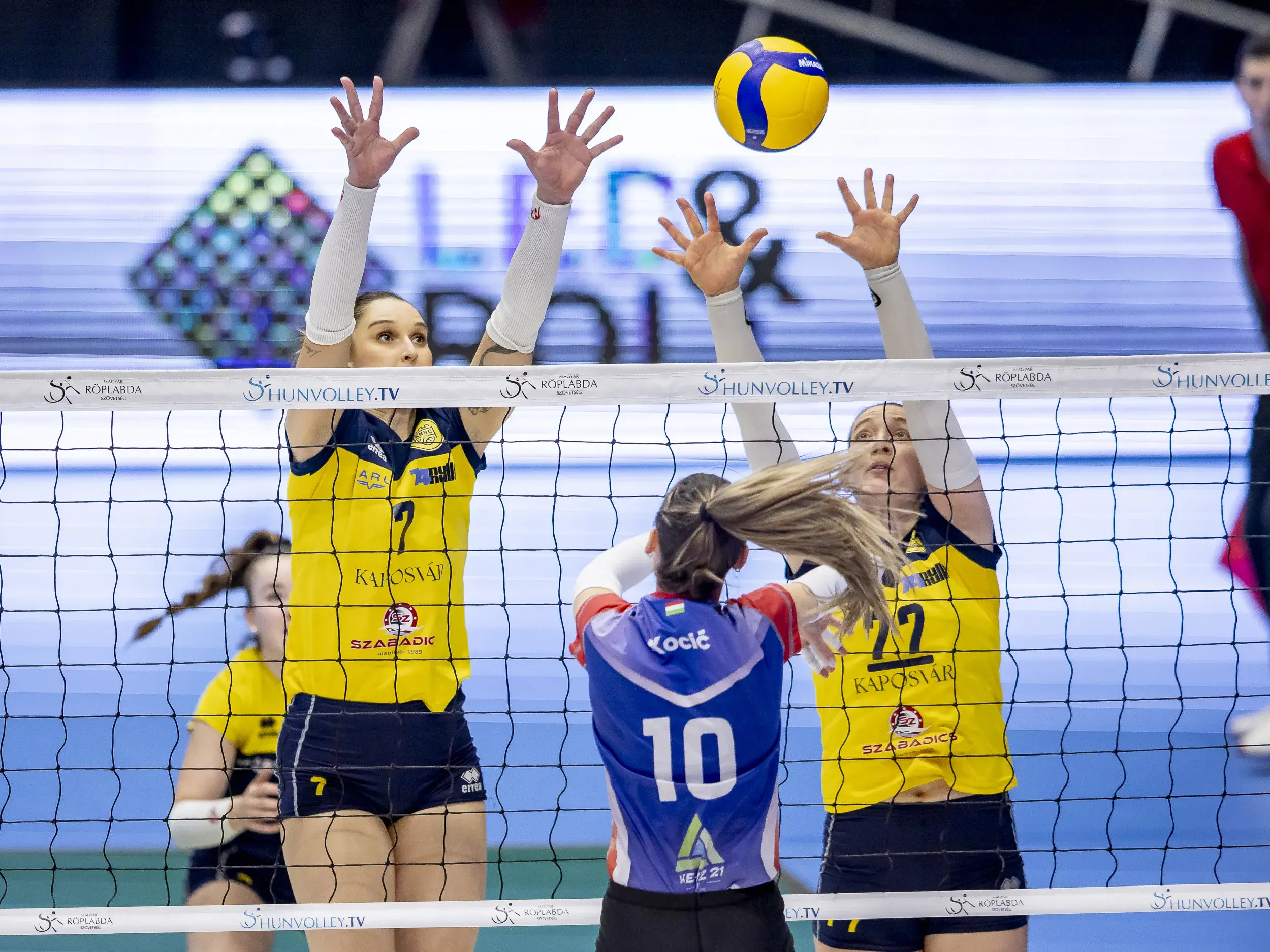 NEGYEDIK HELY A KUPÁBAN