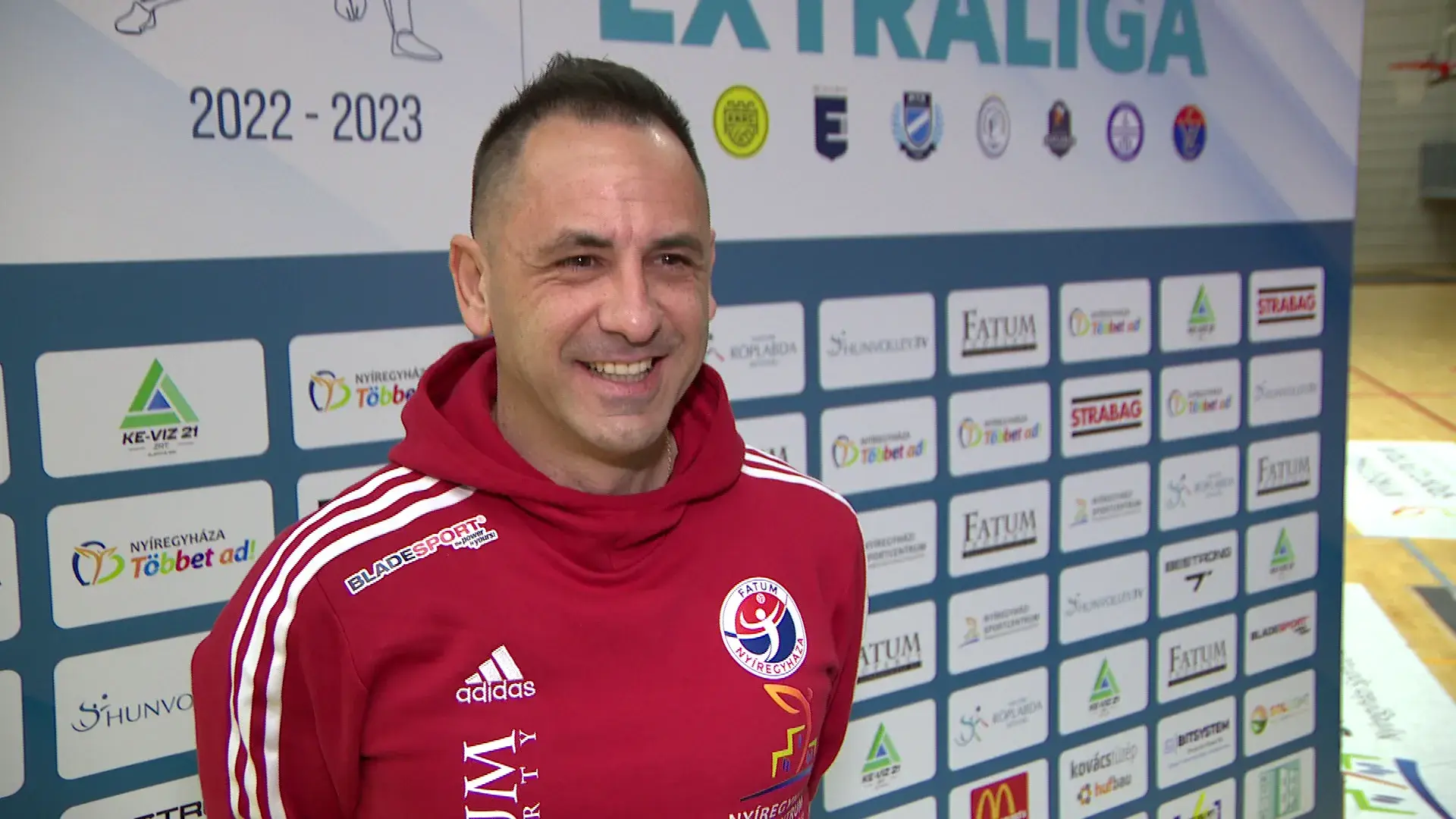 FELKÉSZÜLNI, VIGYÁZZ, RAJT!